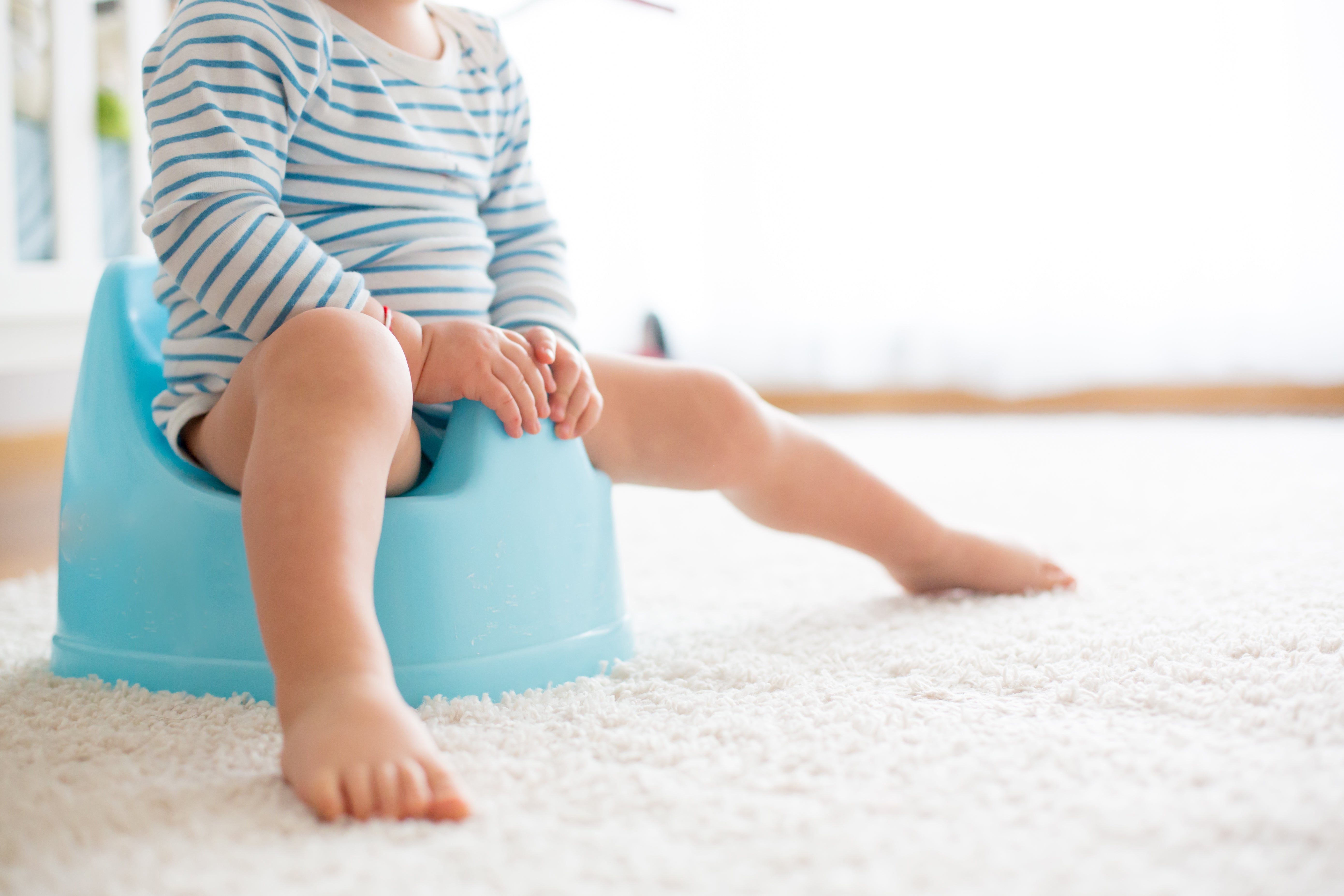 5 reasons to potty train with flushable wipes